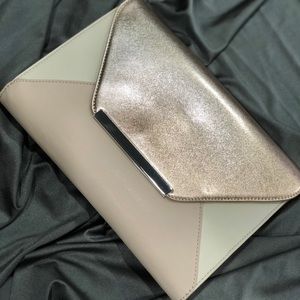 Express clutch purse!